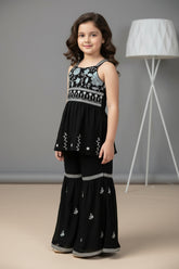 Modern Silhouettes, Timeless Appeal